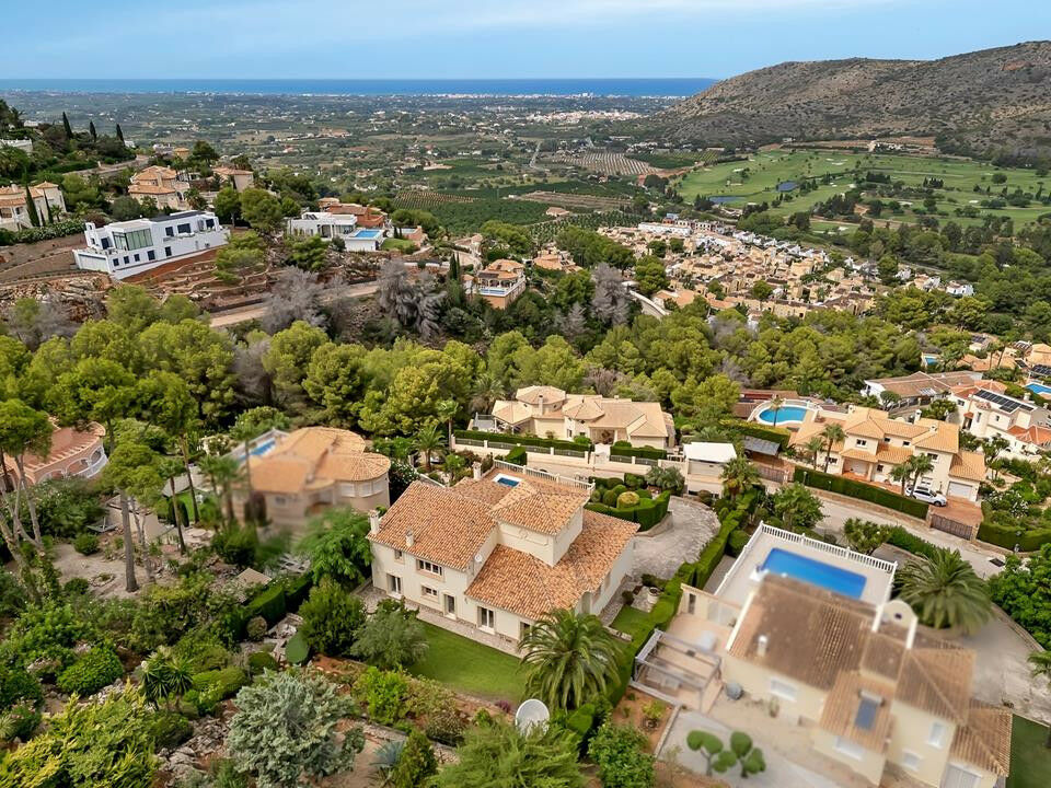 Detached Villa Sella Alicante - image 9