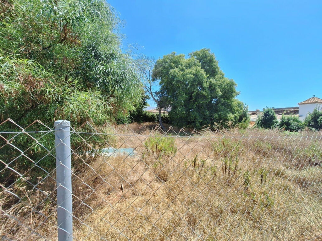 Residential Plot Atalaya Málaga - image 9