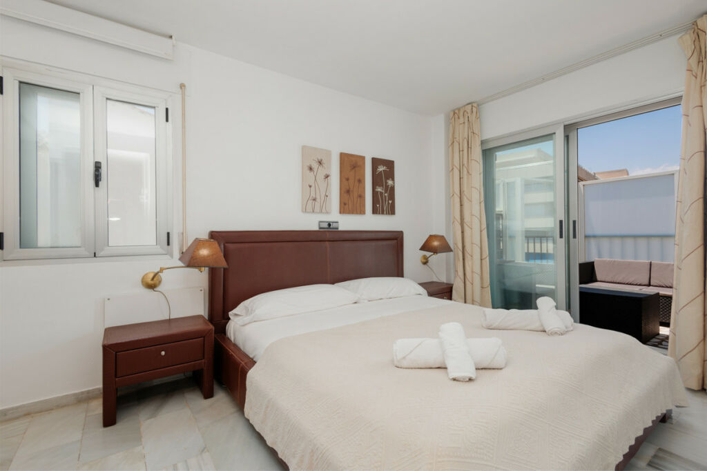 Penthouse Puerto Banús Málaga - image 9