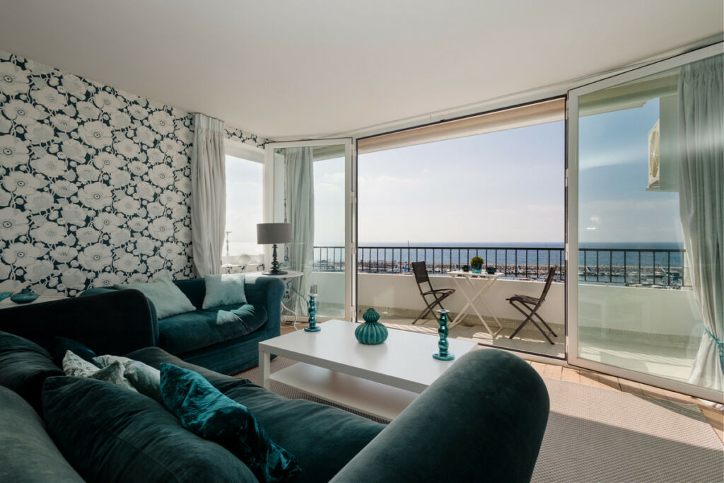 Middle Floor Apartment Puerto Banús Málaga - image 9