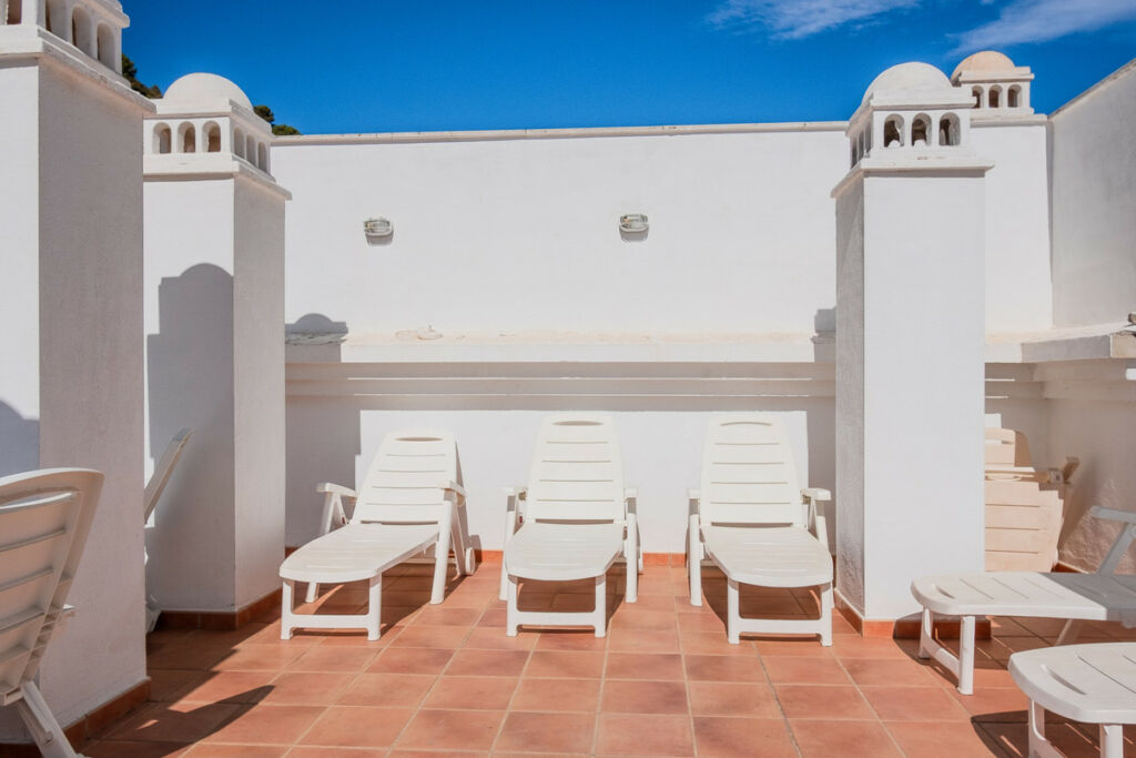 Middle Floor Apartment Benahavís Málaga - image 9
