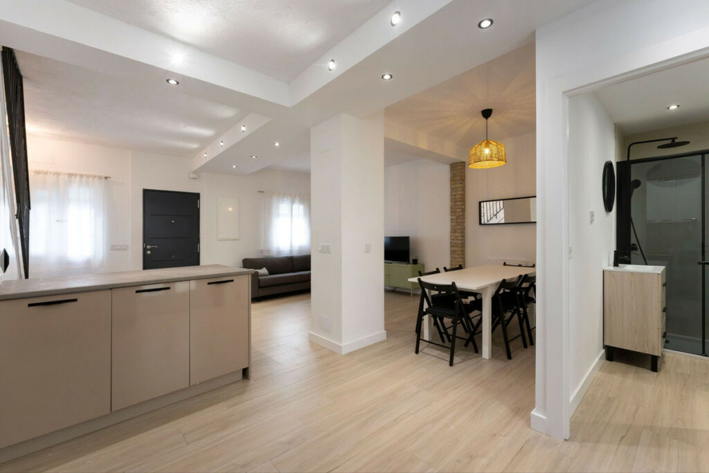Townhouse Monda Málaga - image 9