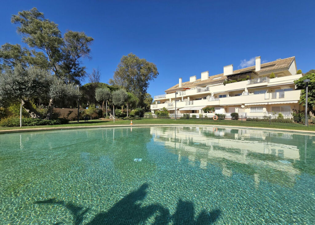 Penthouse Elviria Málaga - image 9