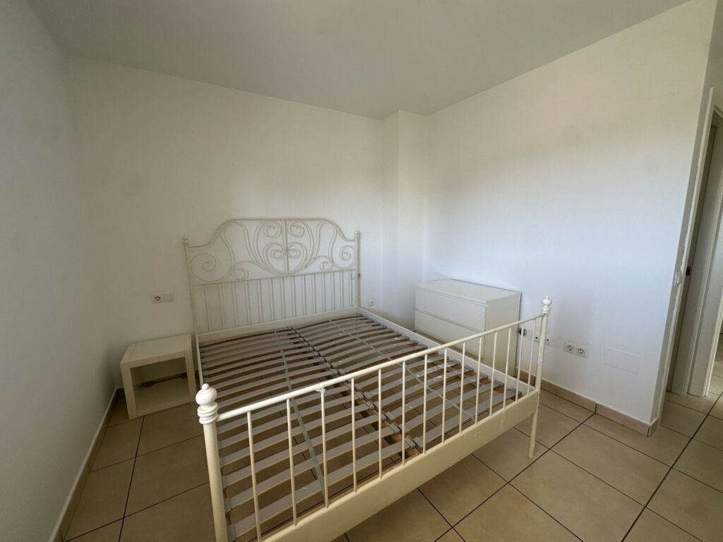 Middle Floor Apartment Nueva Andalucía Málaga - image 8