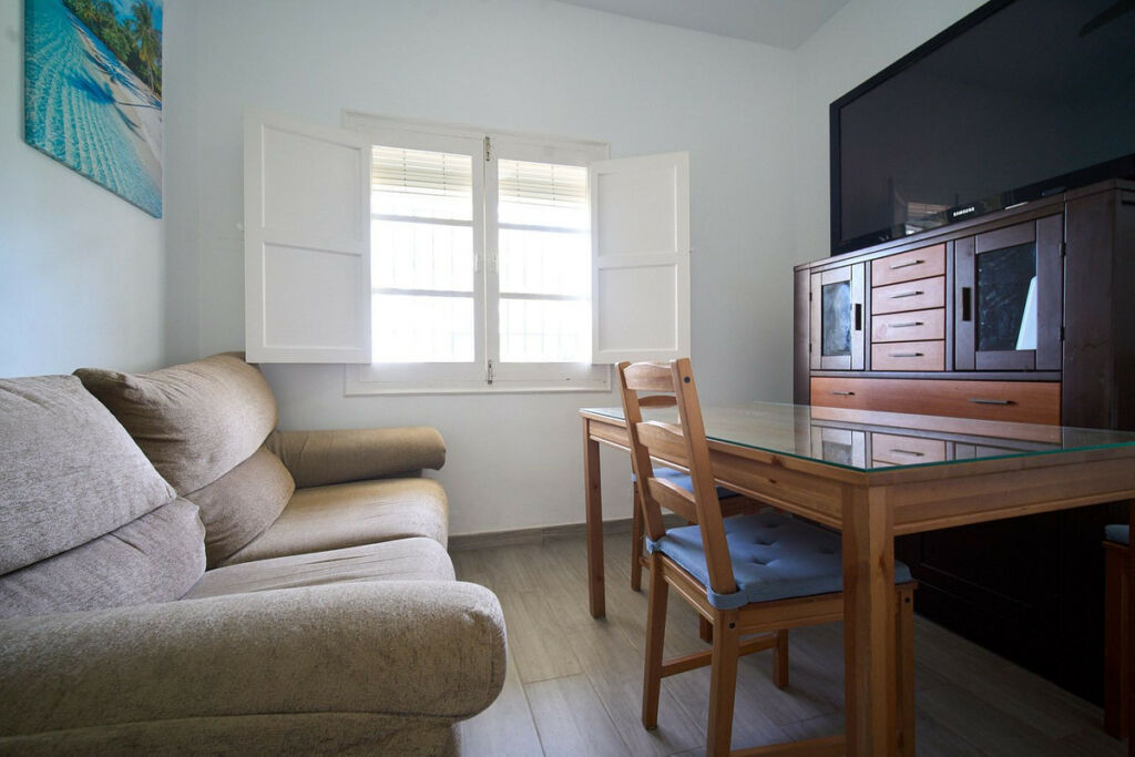 Ground Floor Apartment Estepona Málaga - image 6