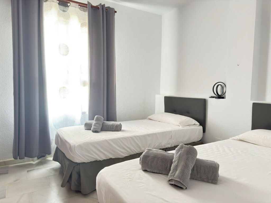 Middle Floor Apartment Mijas Costa Málaga - image 9