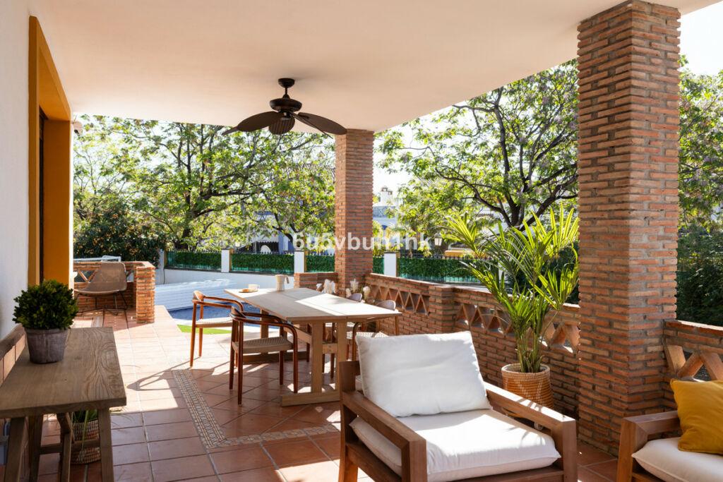 Detached Villa San Pedro de Alcántara Málaga - image 9