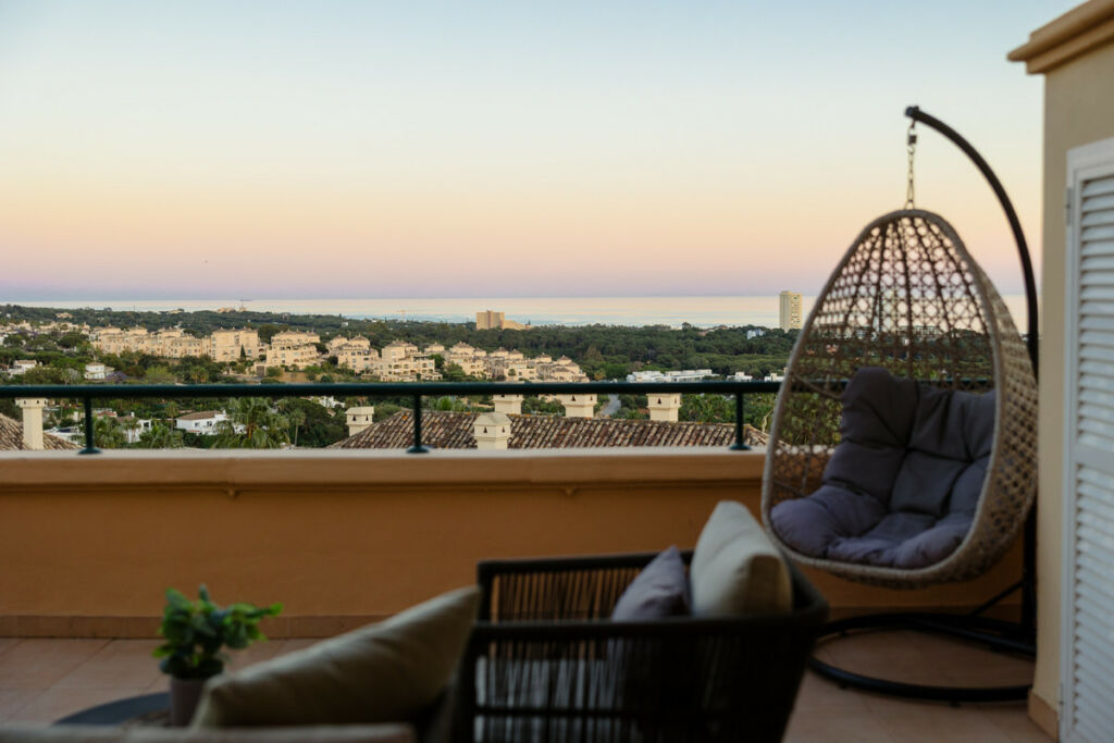 Middle Floor Apartment Elviria Málaga - image 9