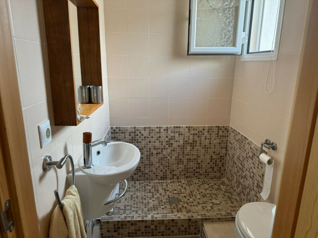 Penthouse Duplex Istán Málaga - image 9