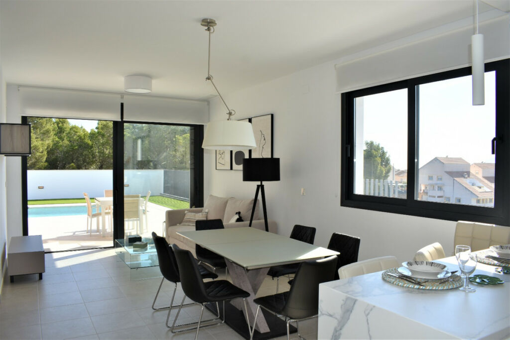 Detached Villa La Campaneta Alicante - image 9