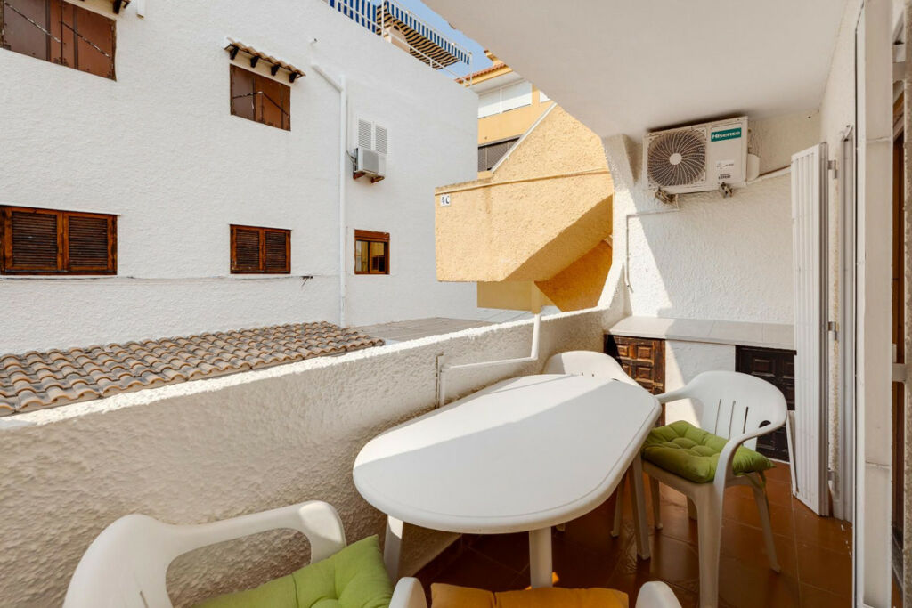 Middle Floor Apartment La Mata Alicante - image 9