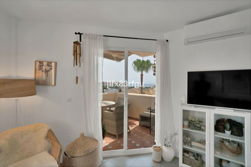 Top Floor Apartment Riviera del Sol Málaga - image 9