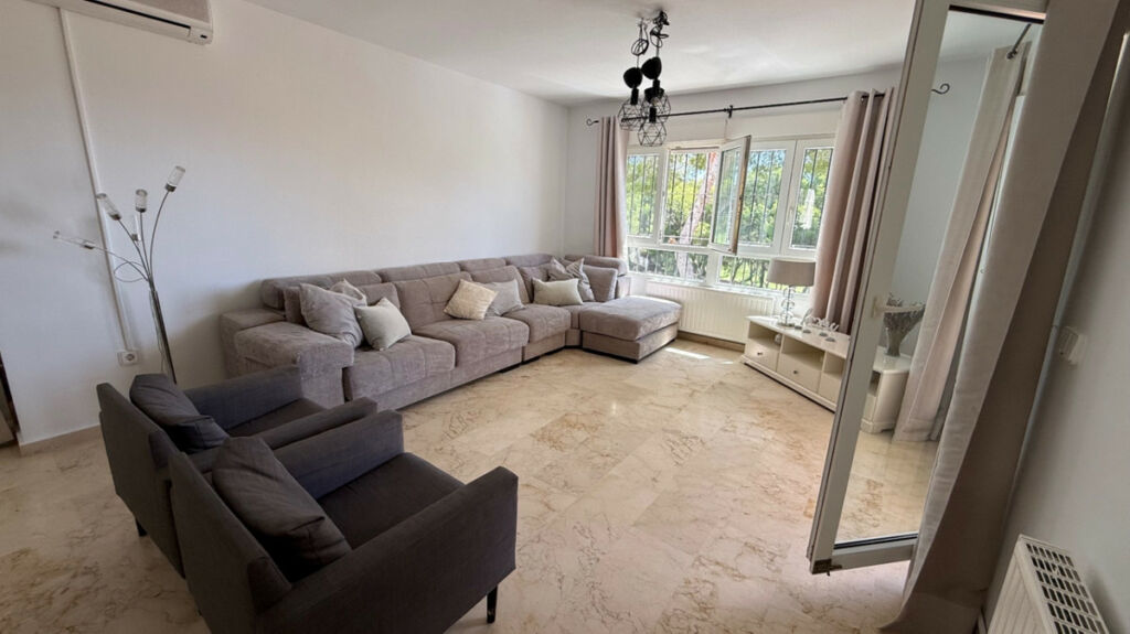 Detached Villa Las Ramblas Golf Alicante - image 9