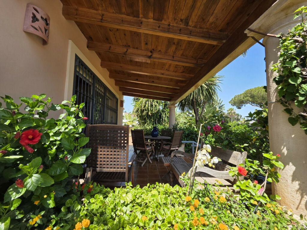 Detached Villa Marbesa Málaga - image 9