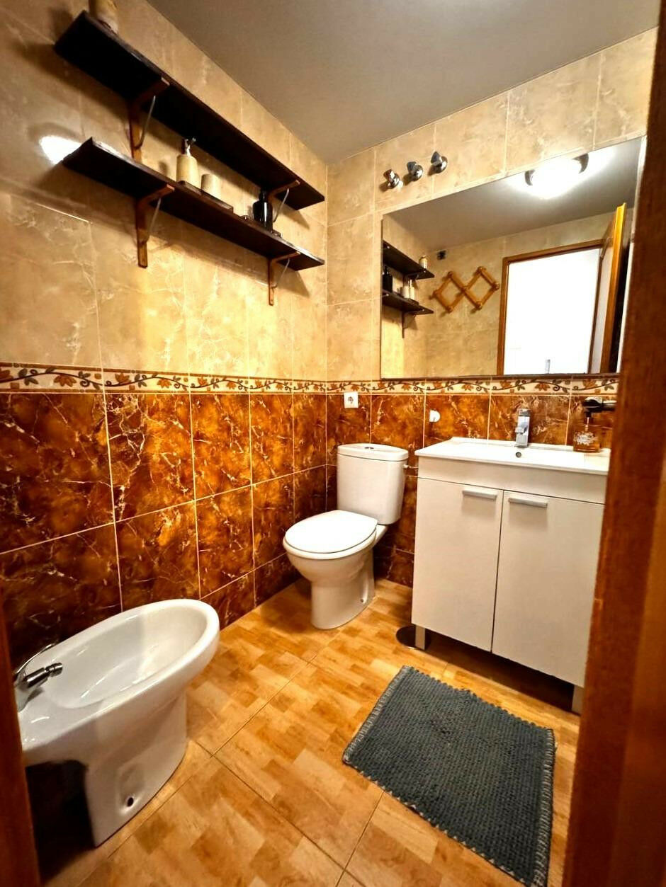 Middle Floor Apartment Playa de los Locos Alicante - image 9