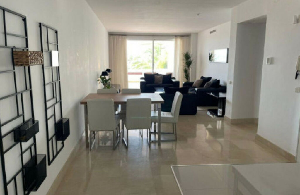 Ground Floor Apartment Nueva Andalucía Málaga - image 9
