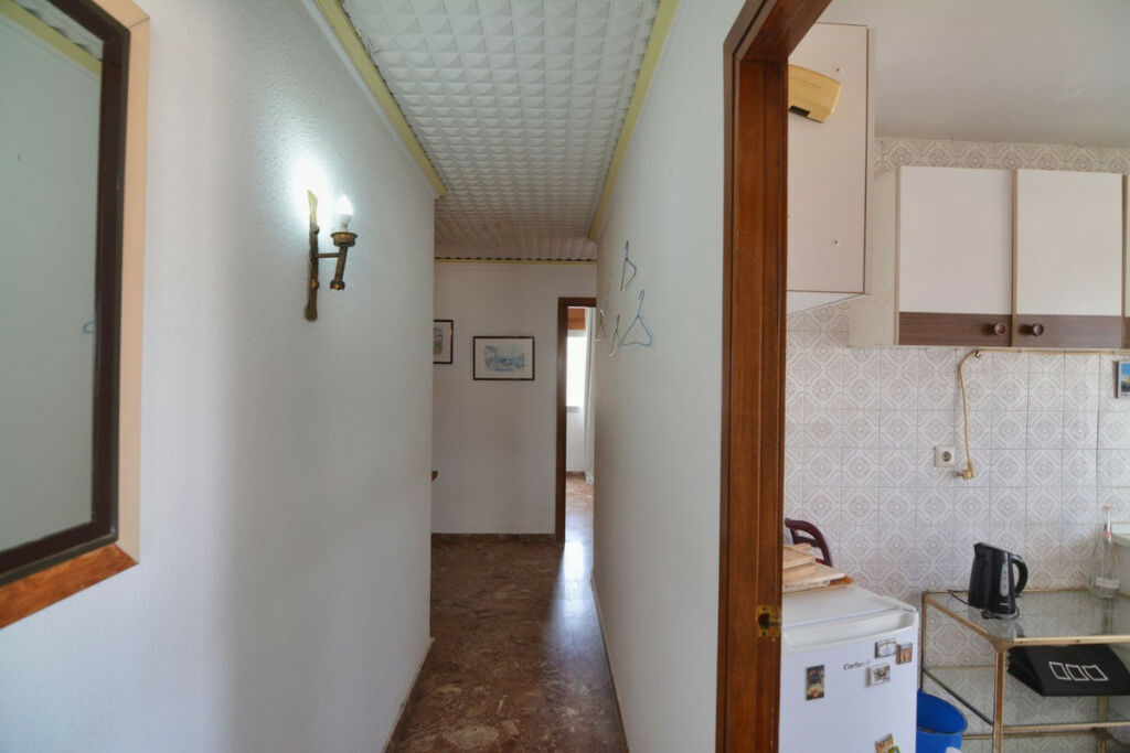 Middle Floor Apartment Fuengirola Málaga - image 9