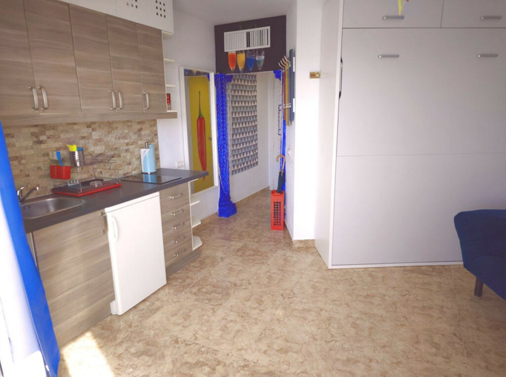 Top Floor Studio Fuengirola Málaga - image 9