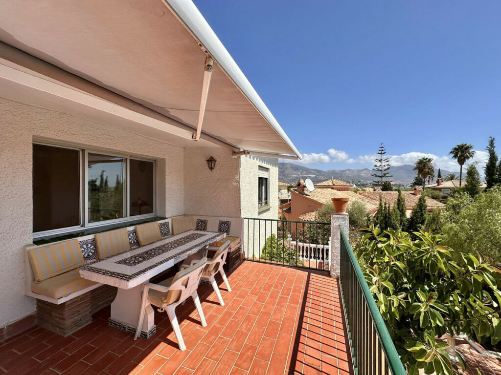 Detached Villa Cerros del Aguila Málaga - image 9