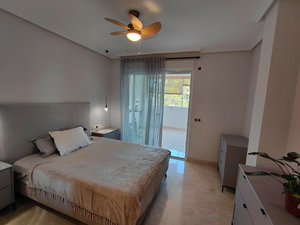 Middle Floor Apartment Marbella Málaga - image 9