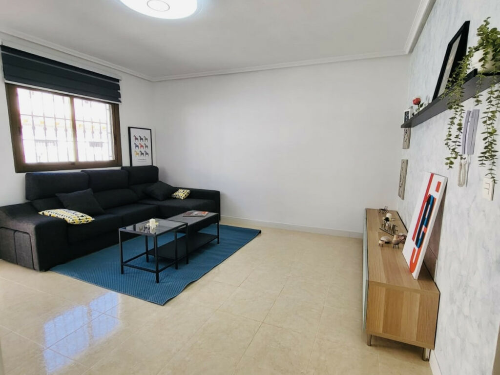 Townhouse San Miguel de Salinas Alicante - image 9