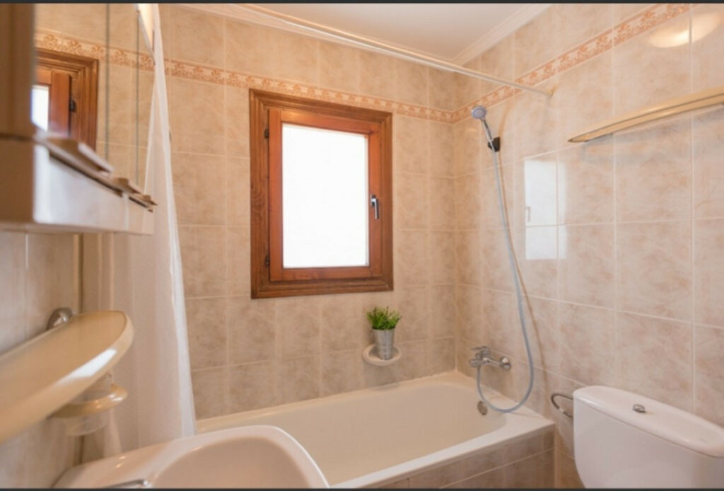 Detached Villa Calpe Alicante - image 9