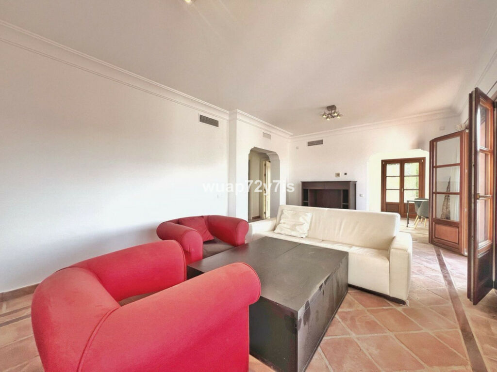 Semi-Detached House Benahavís Málaga - image 9