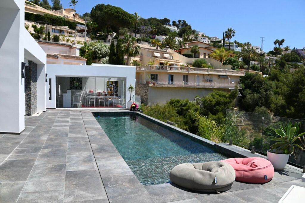 Detached Villa Moraira Alicante - image 9