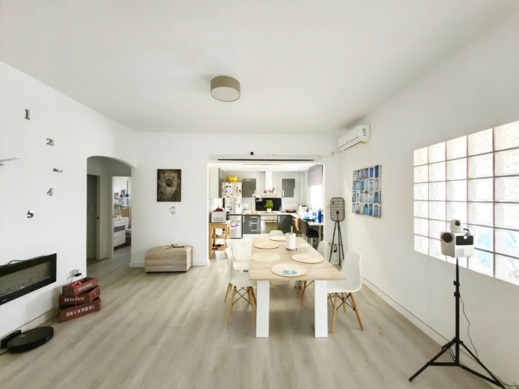 Detached Villa Pinoso Alicante - image 9