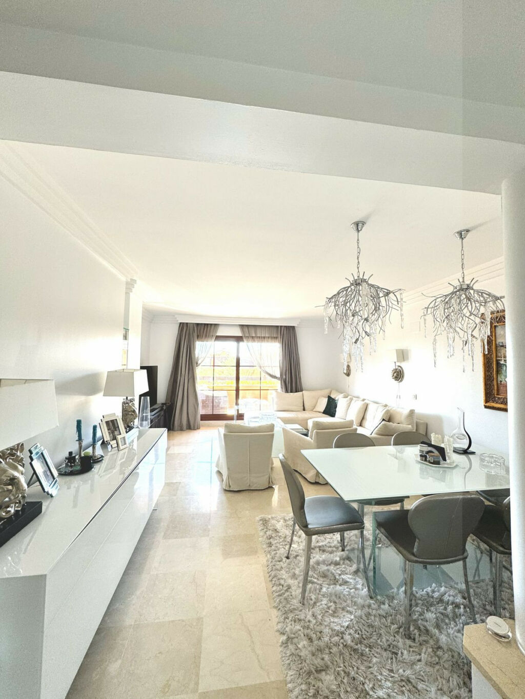 Ground Floor Apartment Benahavís Málaga - image 9