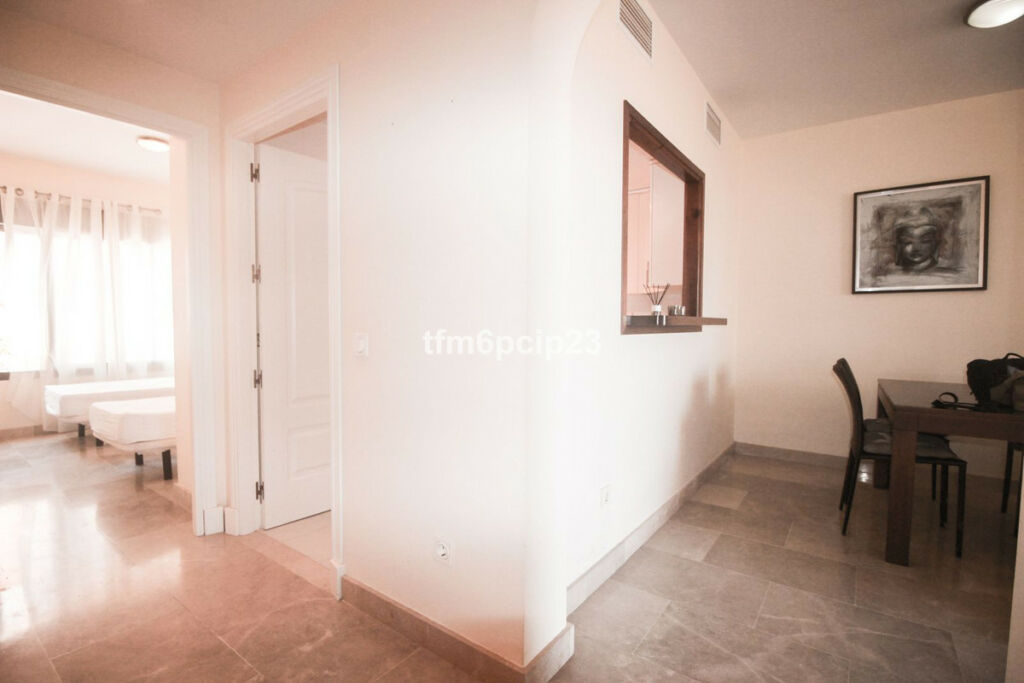 Middle Floor Apartment La Duquesa Málaga - image 9