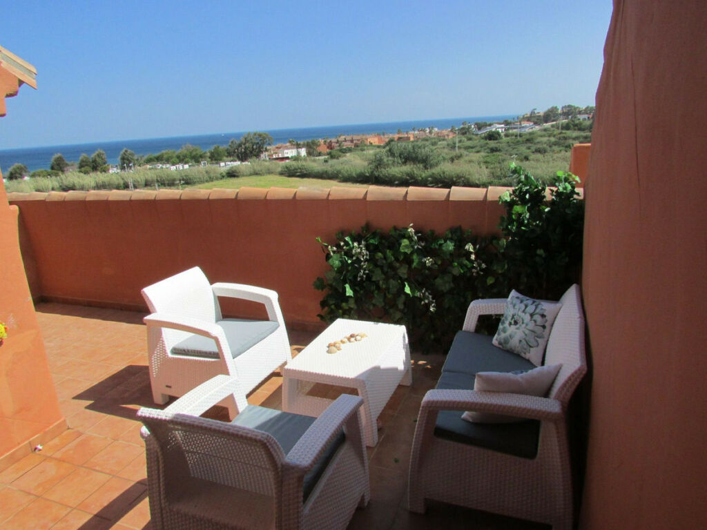 Penthouse Duplex La Duquesa Málaga - image 9