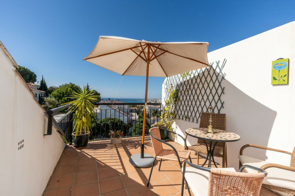 Townhouse Torreblanca Málaga - image 9