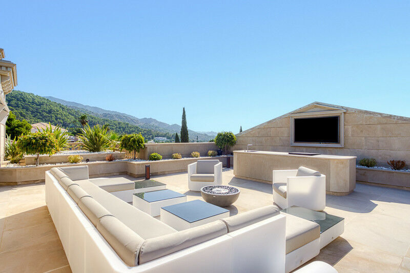 Detached Villa Sierra Blanca Málaga - image 11