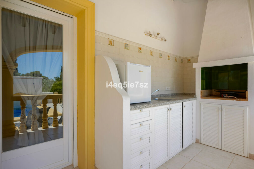 Detached Villa Javea Alicante - image 9