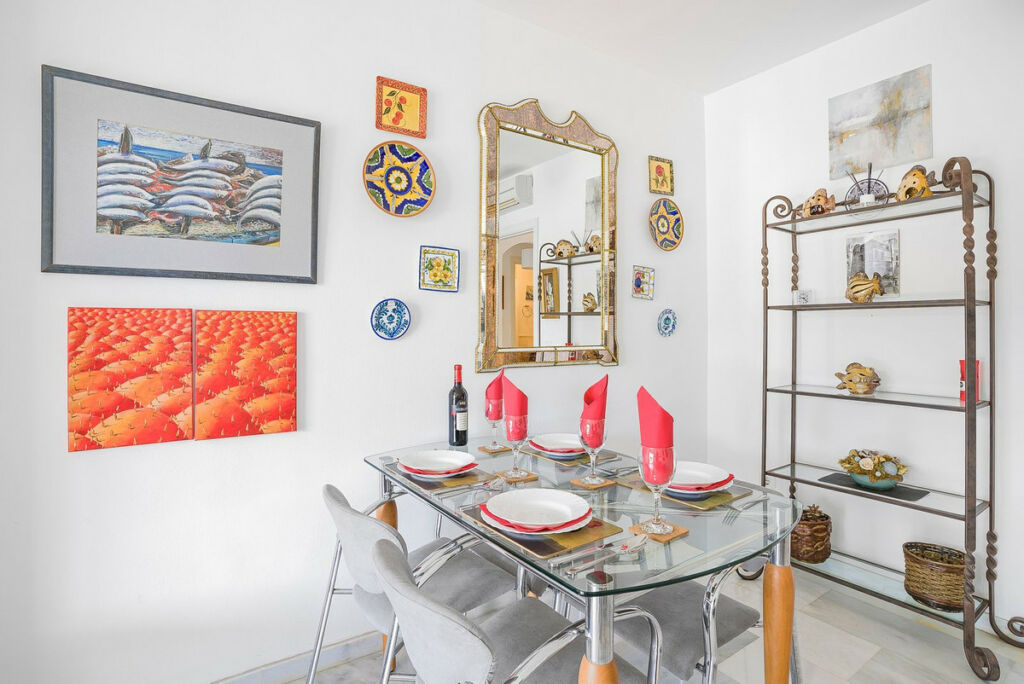 Middle Floor Apartment Calahonda Málaga - image 9