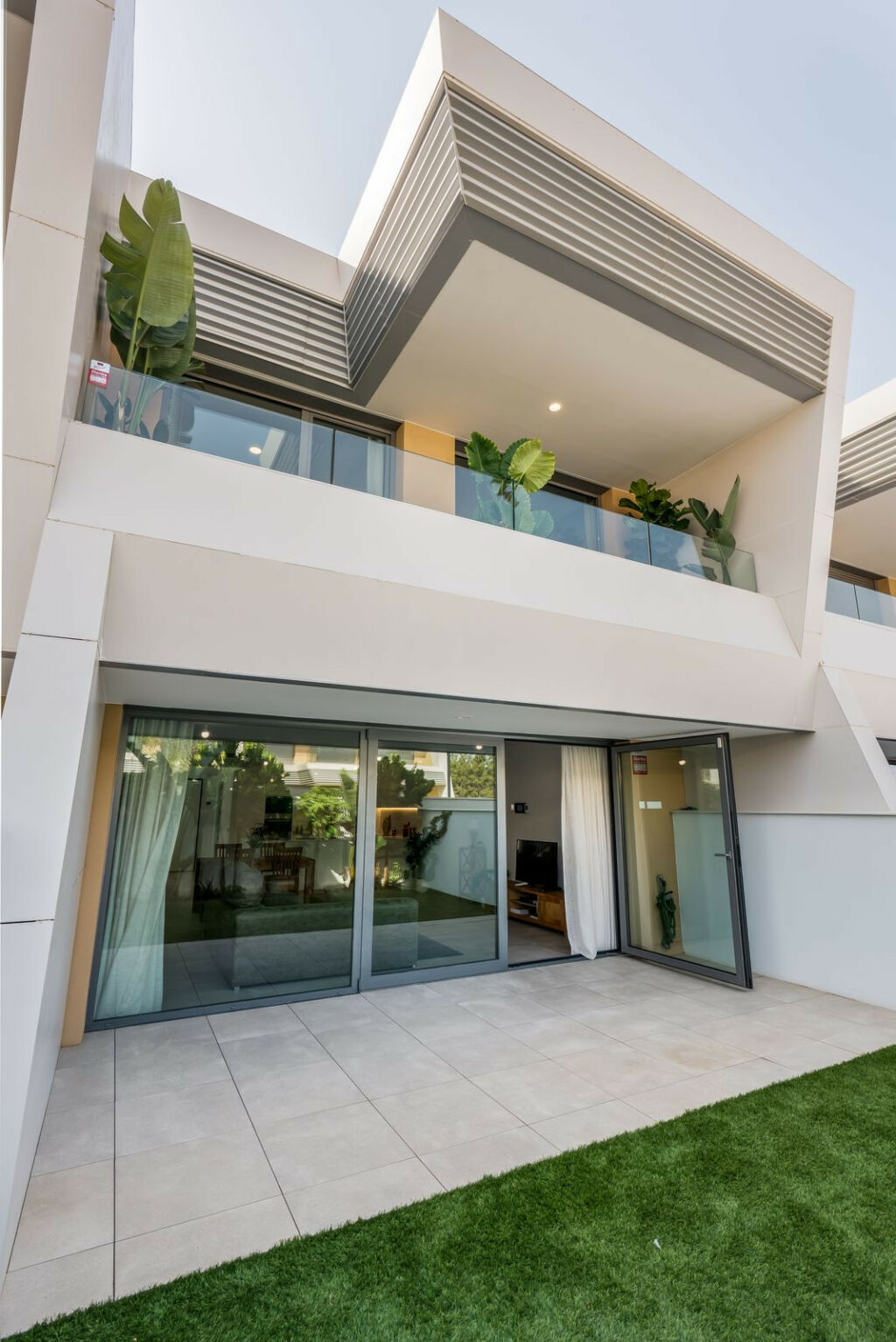 Townhouse El Chaparral Málaga - image 11