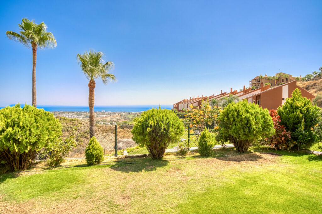 Townhouse Benahavís Málaga - image 9