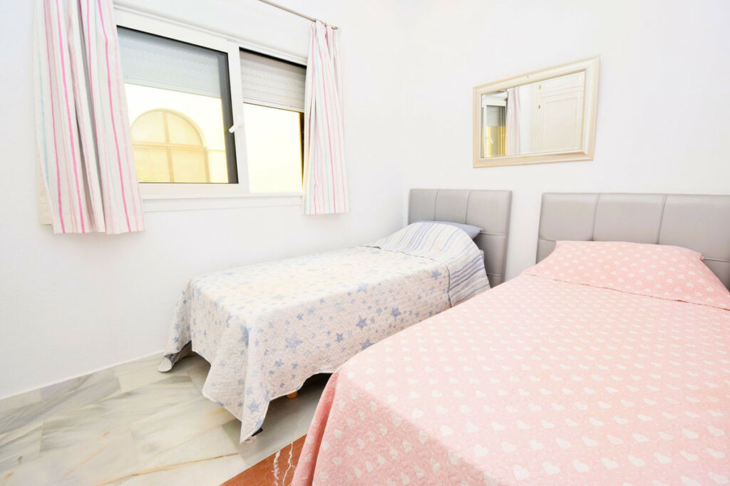 Middle Floor Apartment La Cala de Mijas Málaga - image 9