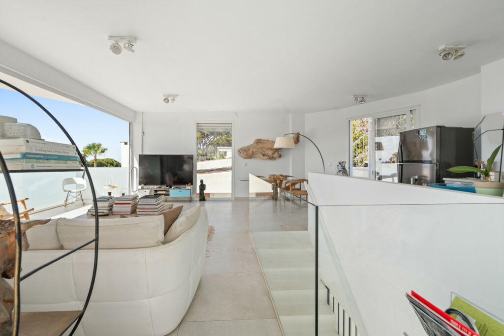 Detached Villa Marbesa Málaga - image 9