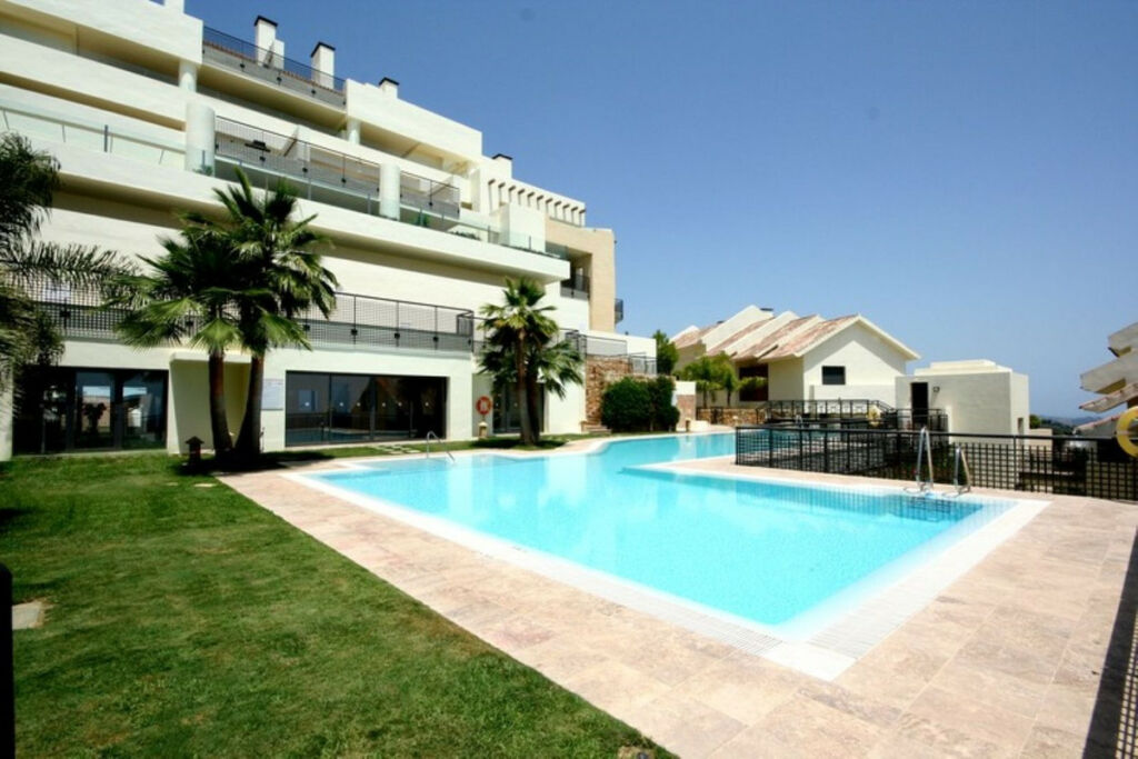 Middle Floor Apartment Altos de los Monteros Málaga