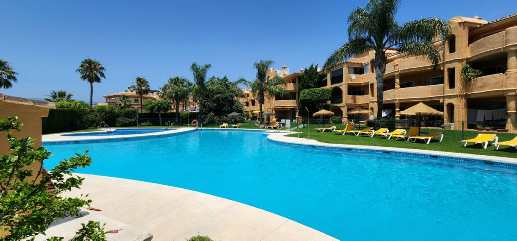 Middle Floor Apartment Calahonda Málaga