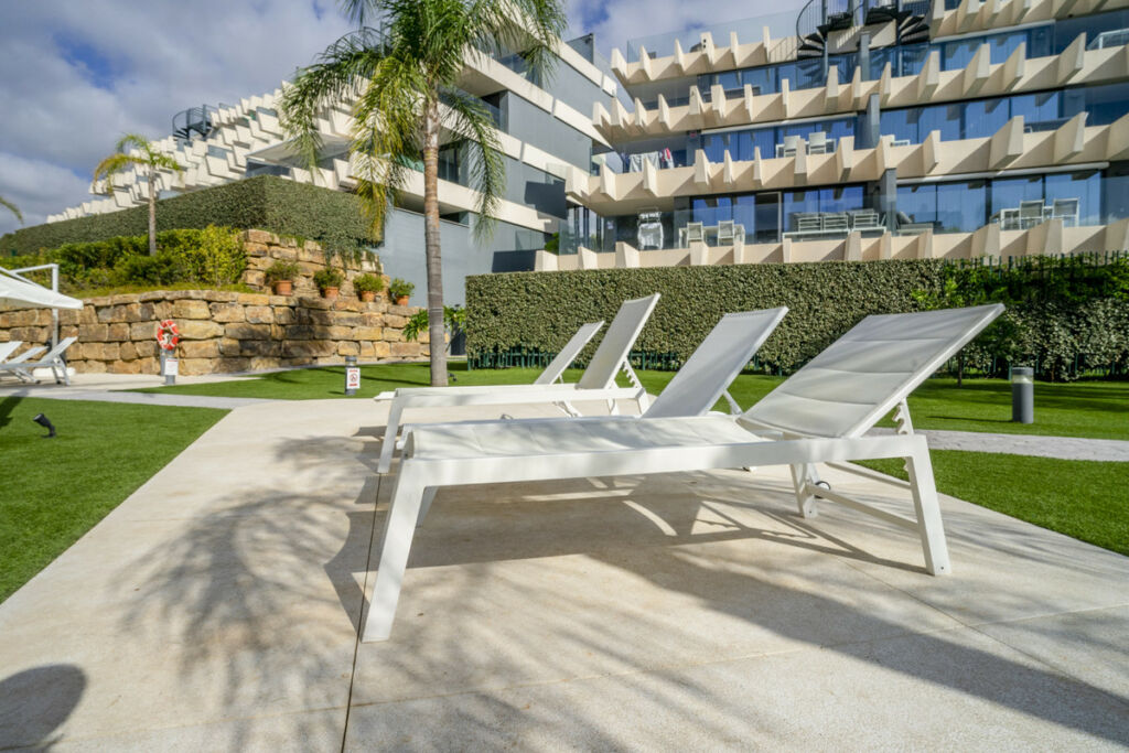Middle Floor Apartment Estepona Málaga