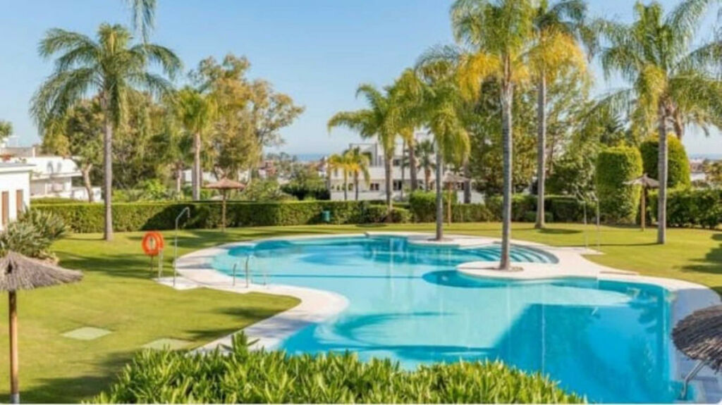 Penthouse Nueva Andalucía Málaga
