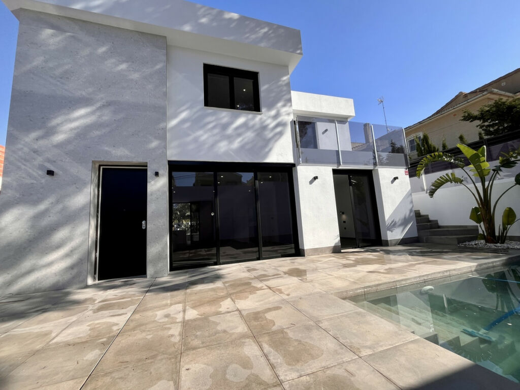 Detached Villa Torrevieja Alicante