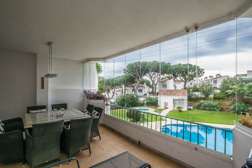 Middle Floor Apartment Calahonda Málaga
