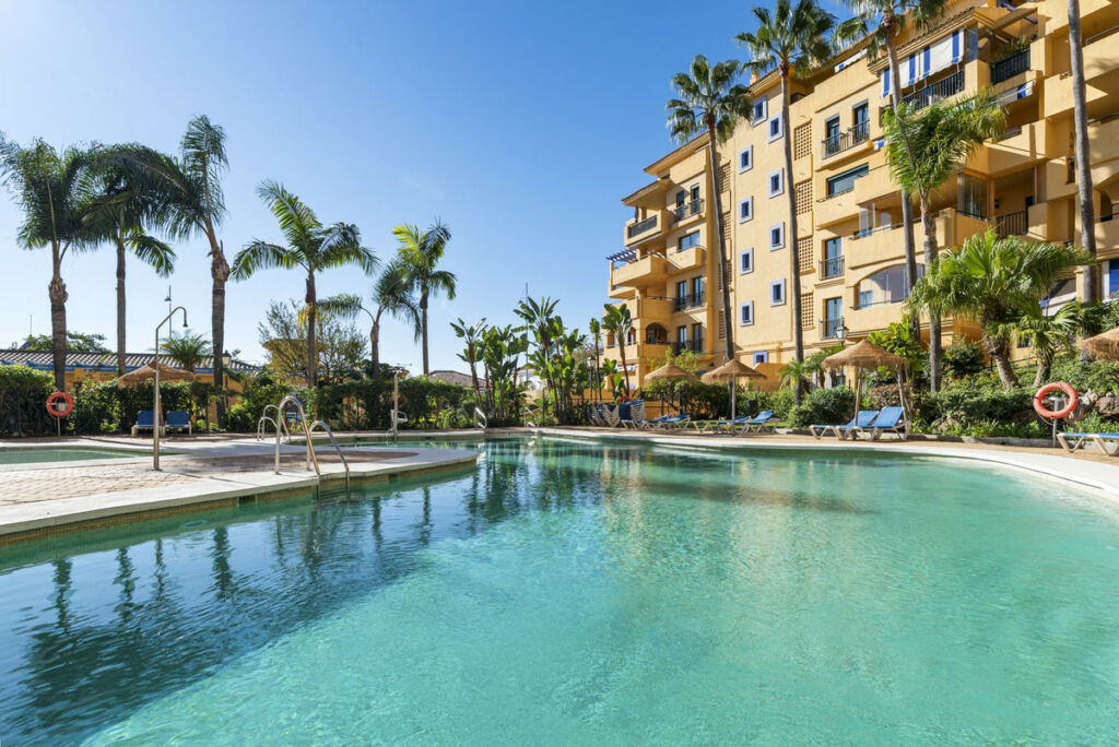 Middle Floor Apartment San Pedro de Alcántara Málaga