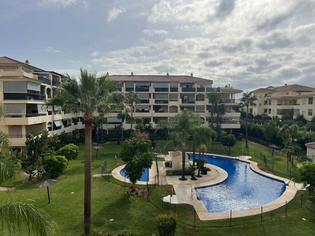 Middle Floor Apartment La Cala Hills Málaga