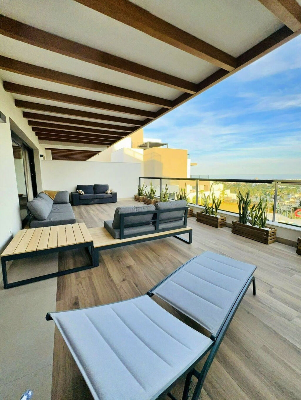 Middle Floor Apartment Nueva Andalucía Málaga
