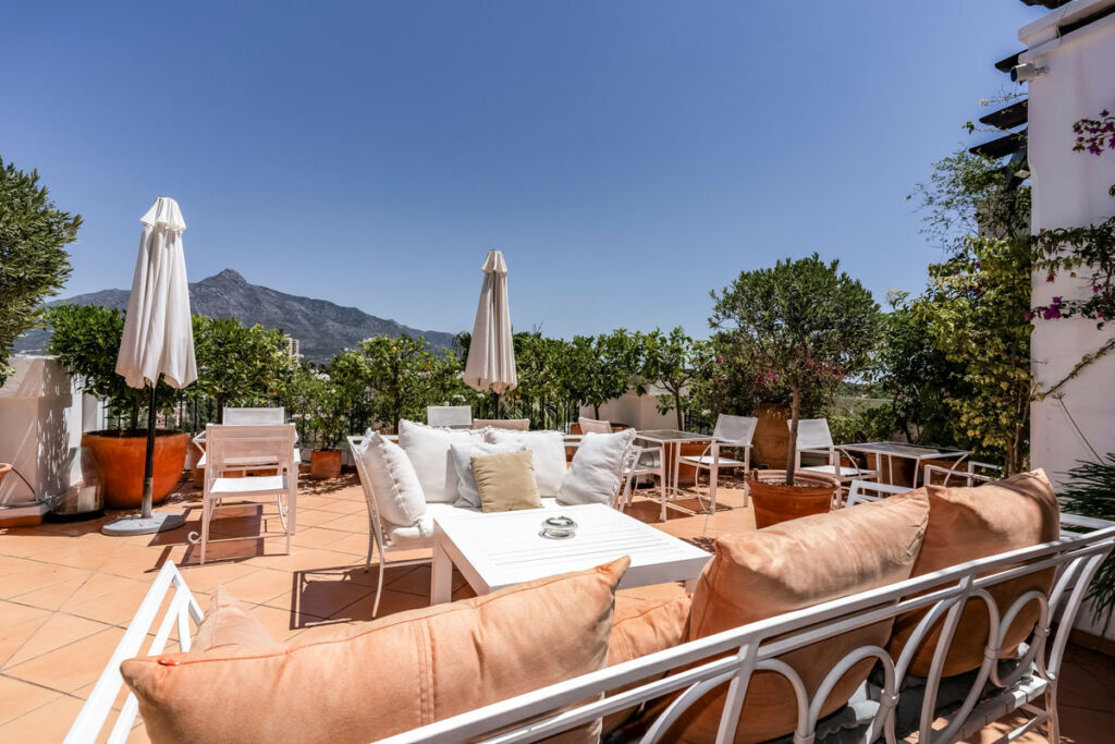 Penthouse Nueva Andalucía Málaga